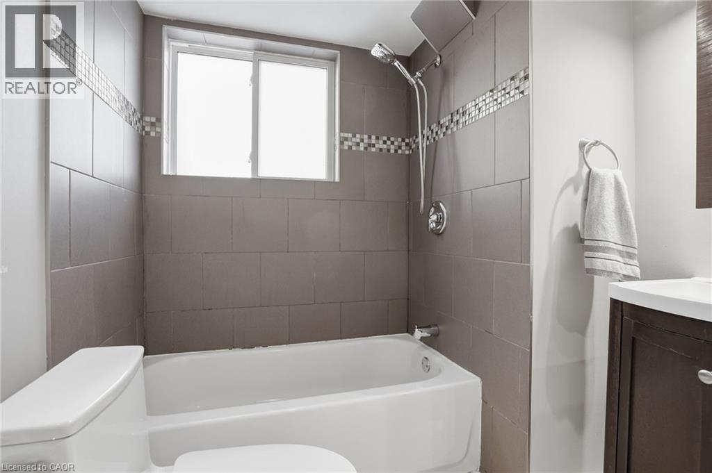 22 Southlea Drive, Hamilton, Ontario  L9C 3Z7 - Photo 39 - 40808413