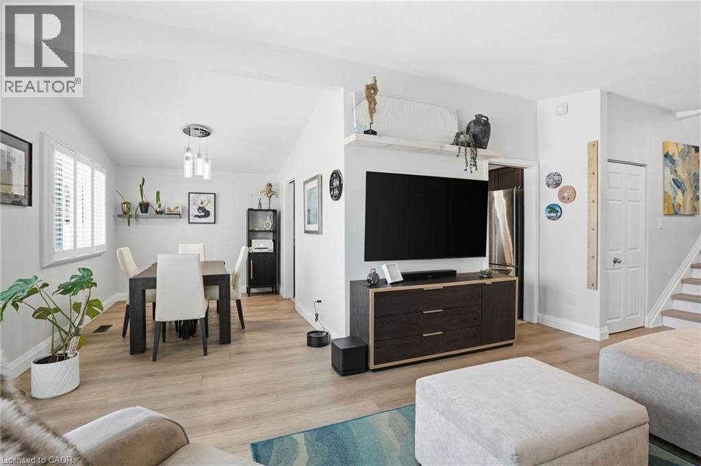 22 Southlea Drive, Hamilton, Ontario  L9C 3Z7 - Photo 13 - 40808413