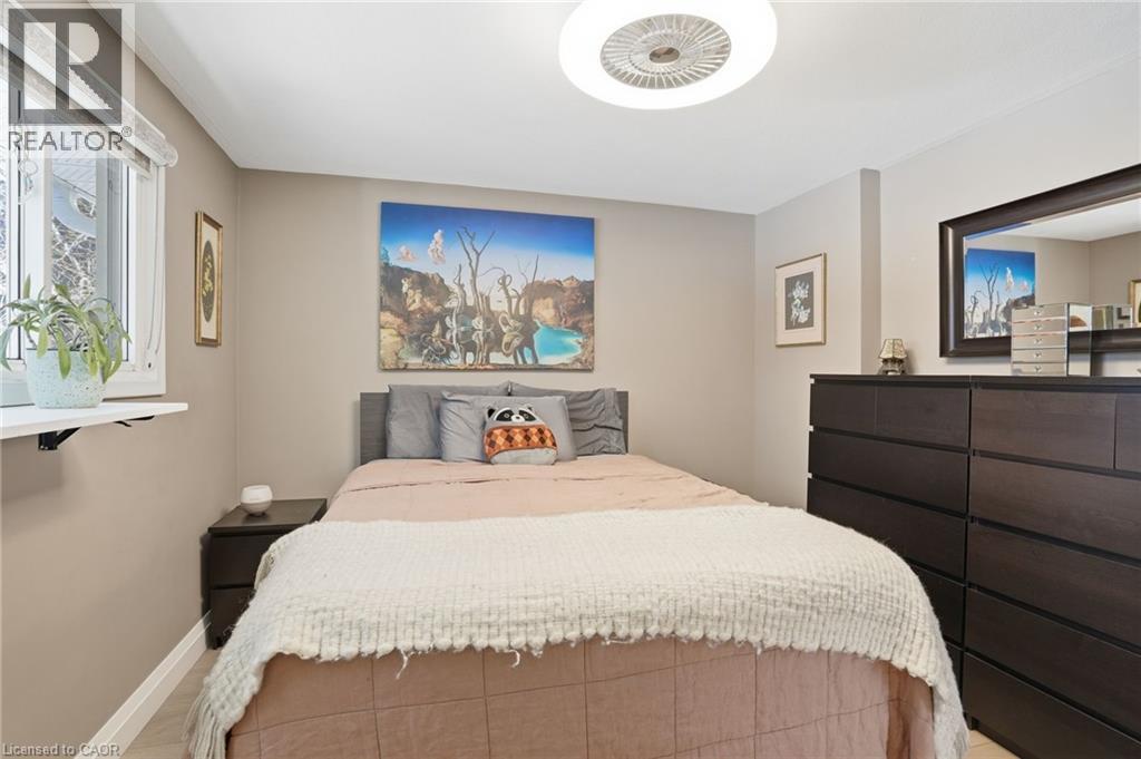 22 Southlea Drive, Hamilton, Ontario  L9C 3Z7 - Photo 21 - 40808413