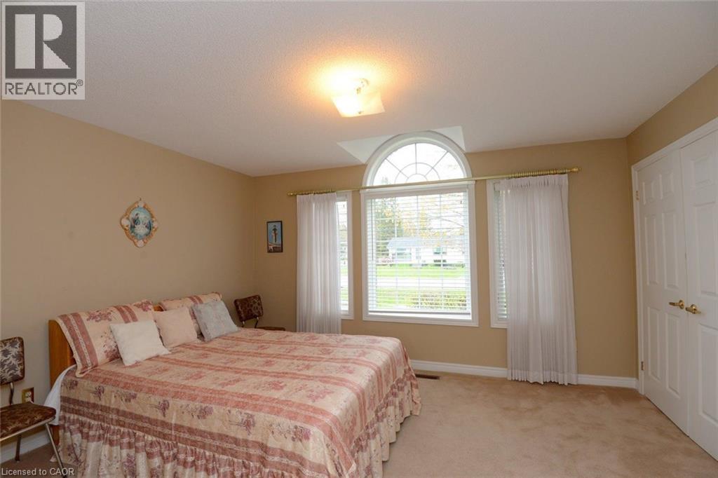 210 Fiddlers Green Road Unit# 1, Ancaster, Ontario  L9G 1W6 - Photo 25 - 40809631