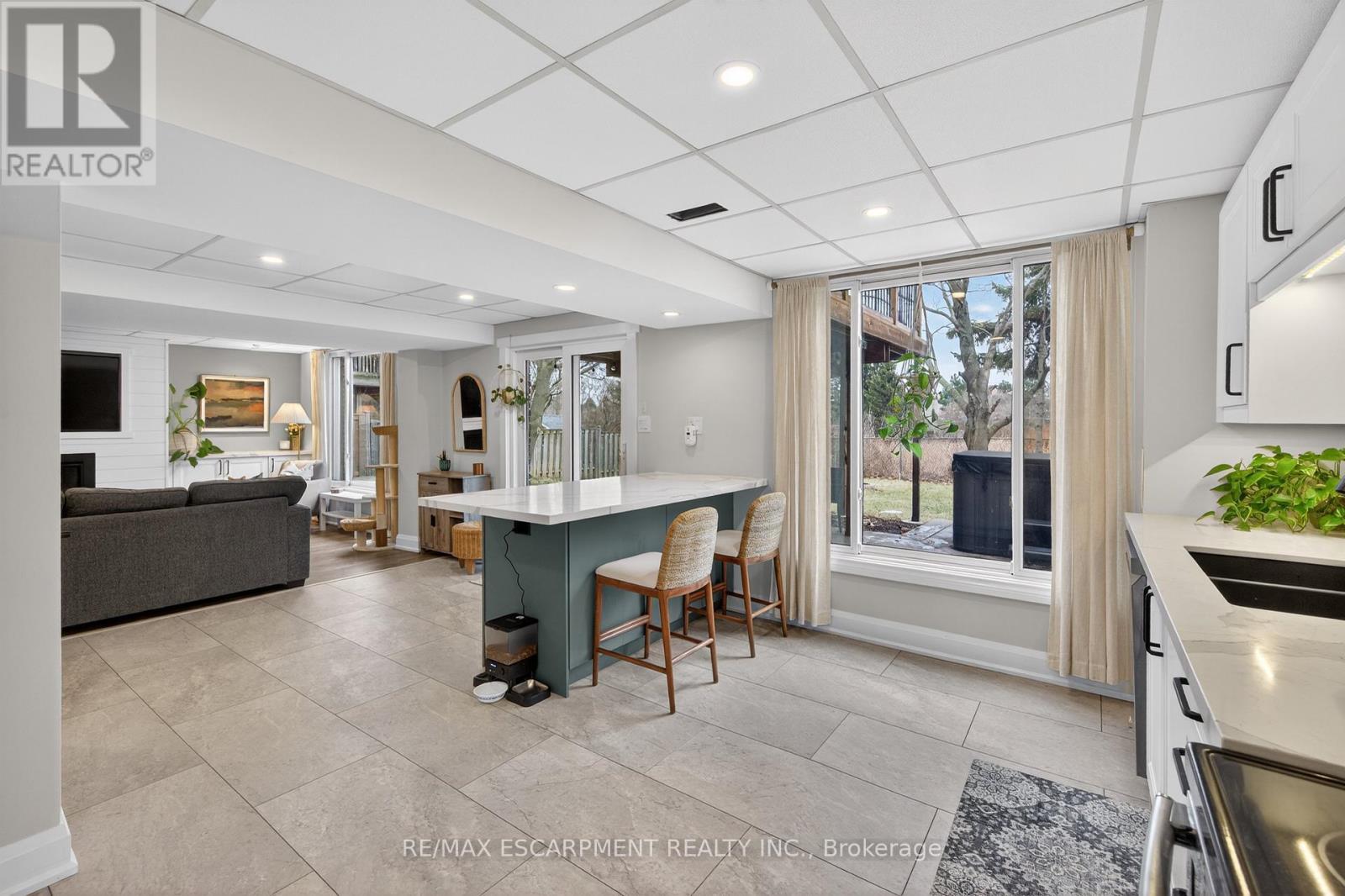 47 Sumner Crescent, Grimsby, Ontario  L3M 5E3 - Photo 26 - X12847654