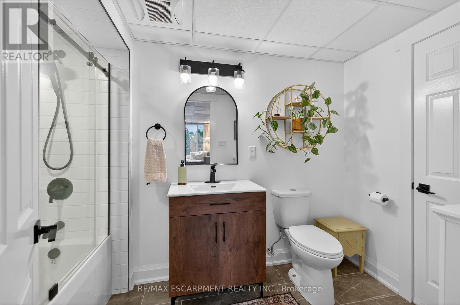 47 Sumner Crescent, Grimsby, Ontario  L3M 5E3 - Photo 32 - X12847654