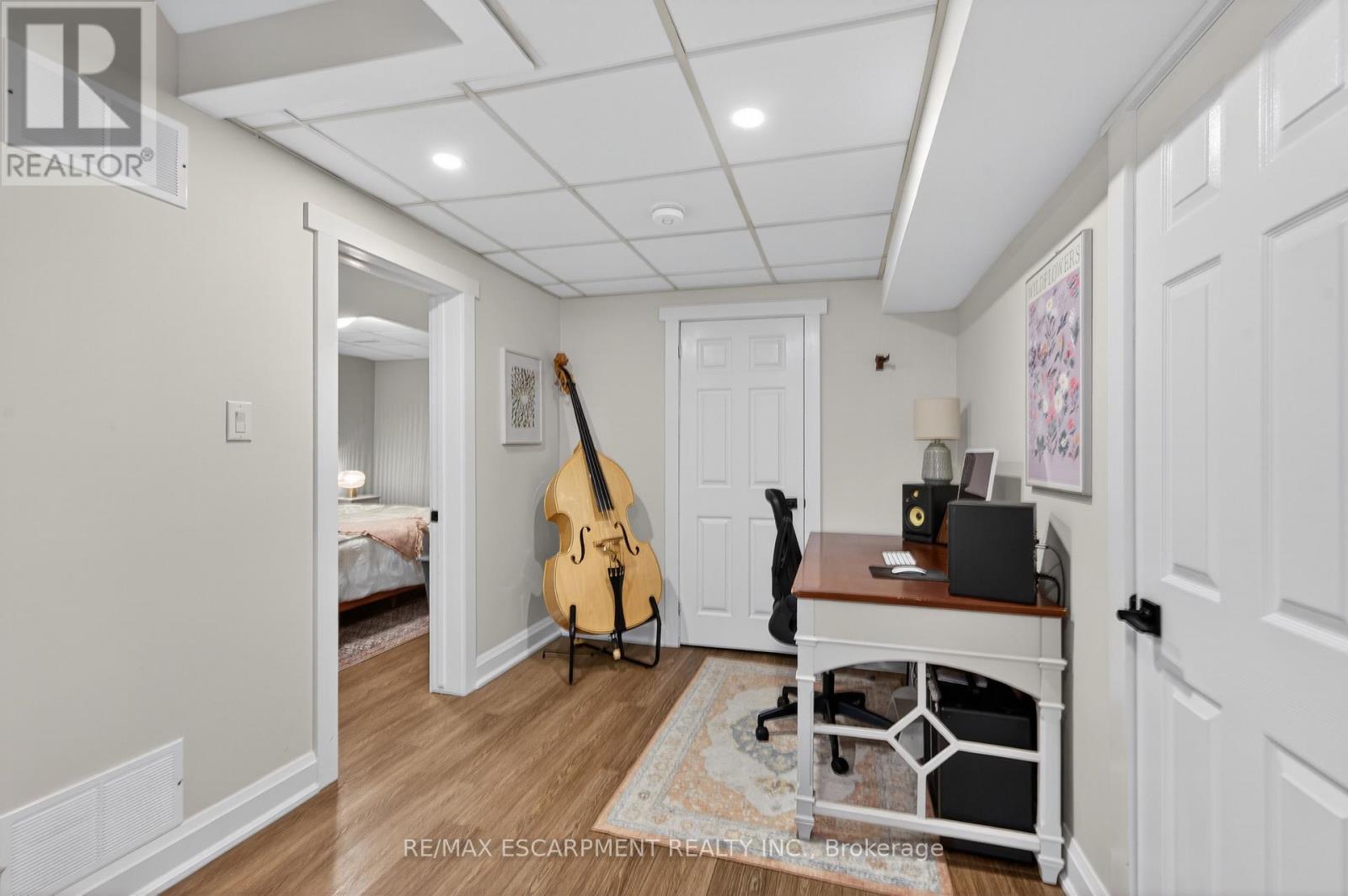 47 Sumner Crescent, Grimsby, Ontario  L3M 5E3 - Photo 34 - X12847654