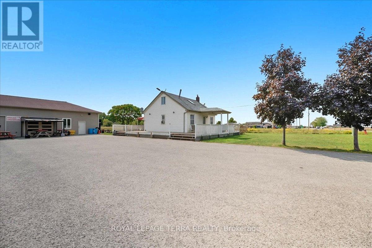 13029 Lundys Lane, Thorold, Ontario  L0S 1A0 - Photo 4 - X12847656