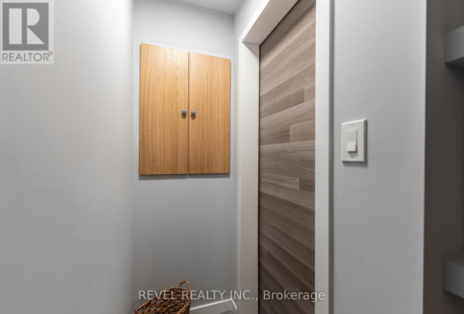 329 Main Street W, Hamilton, Ontario  L8P 1K1 - Photo 15 - X12847696