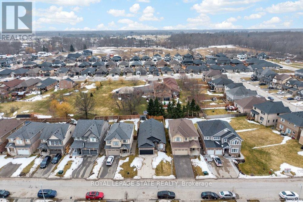 117 Monarch Street, Welland, Ontario  L3C 0E6 - Photo 48 - X12847712