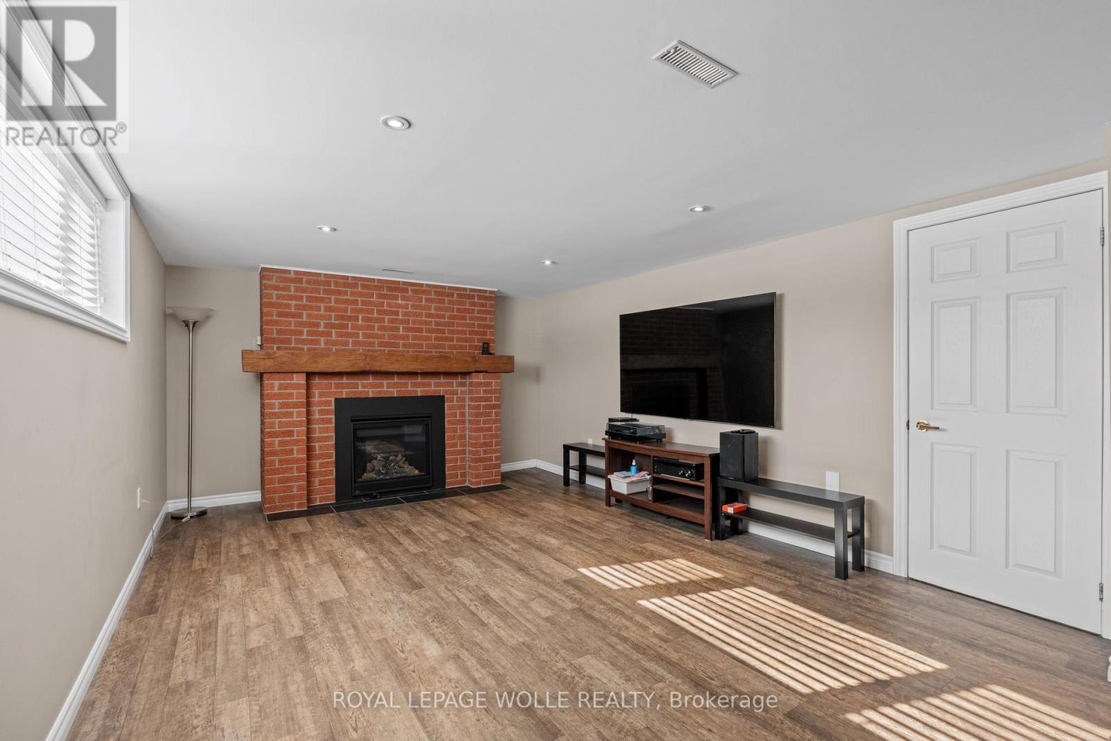 218 Arris Crescent, West Perth, Ontario  N0K 1N0 - Photo 29 - X12847742