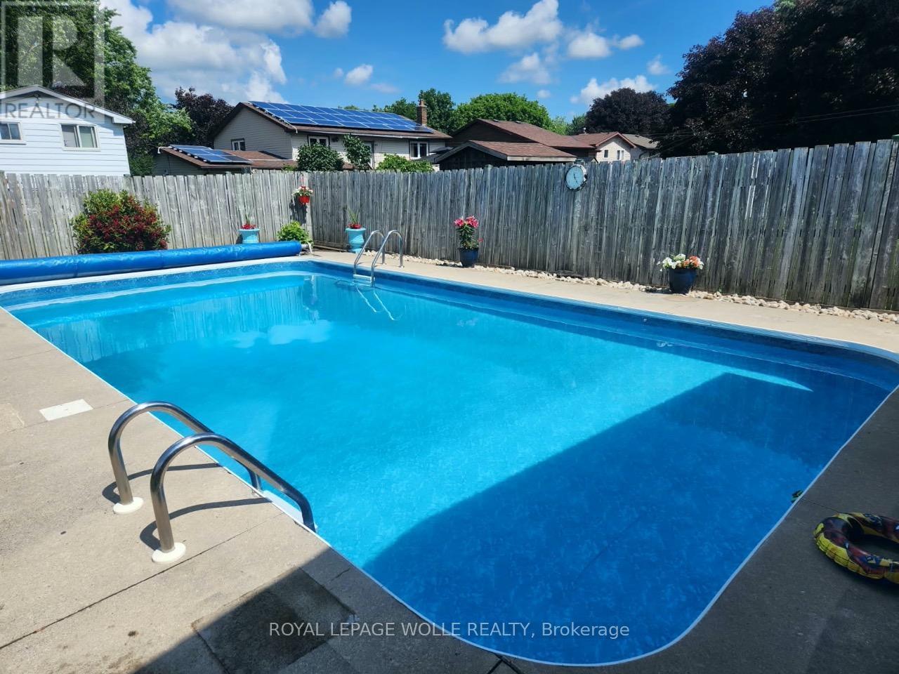 218 Arris Crescent, West Perth, Ontario  N0K 1N0 - Photo 35 - X12847742