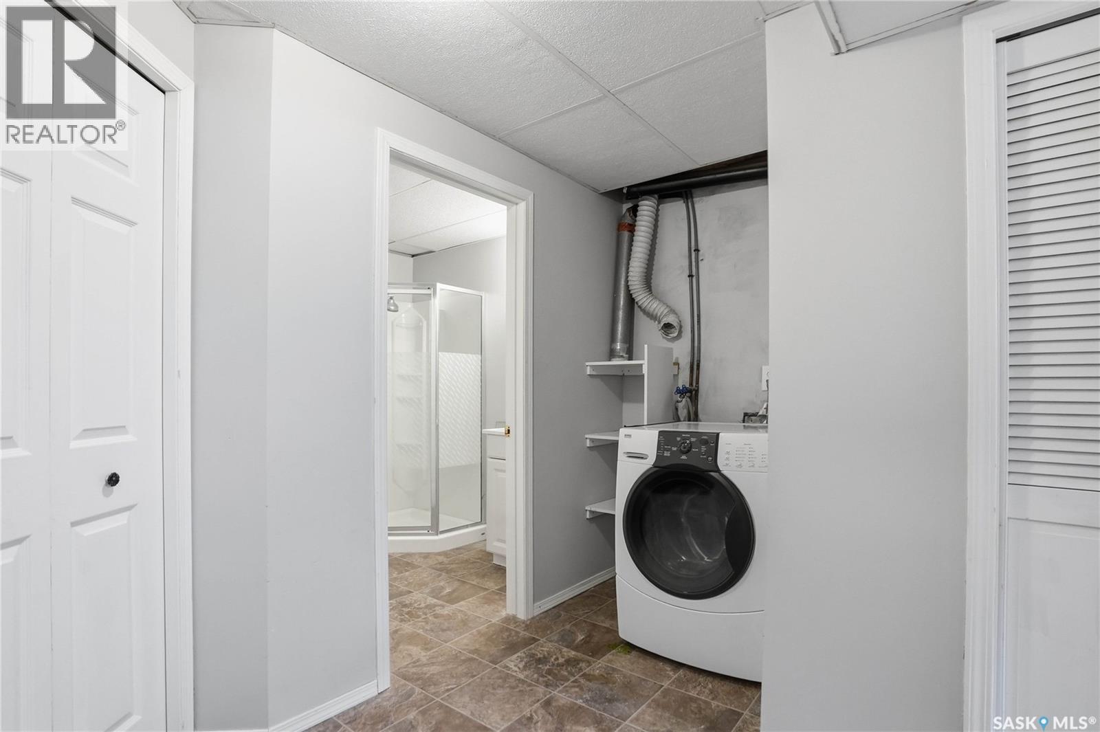 16 605 Perehudoff Crescent, Saskatoon, Saskatchewan  S7N 4N7 - Photo 32 - SK029631