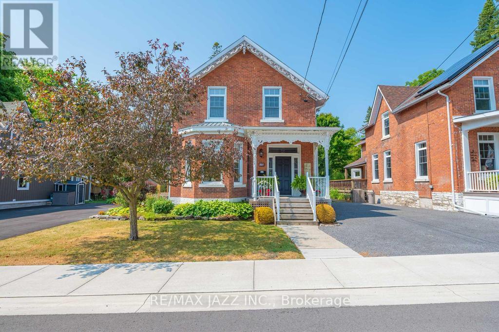 118 Richard Street, Greater Napanee, Ontario  K7R 2T4 - Photo 2 - X12847828