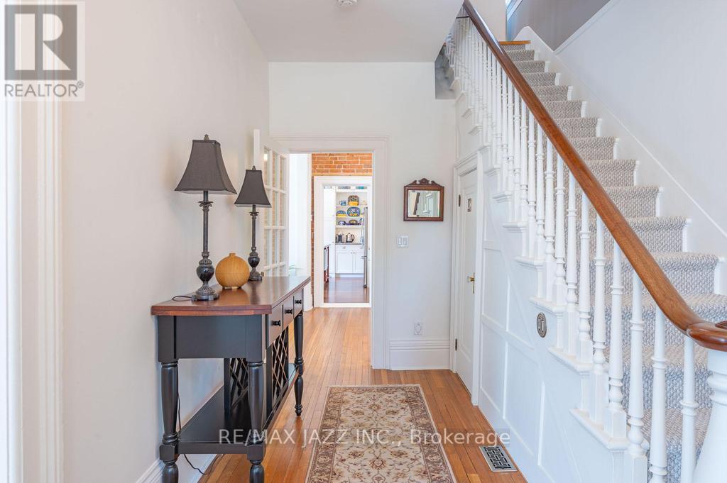 118 Richard Street, Greater Napanee, Ontario  K7R 2T4 - Photo 4 - X12847828