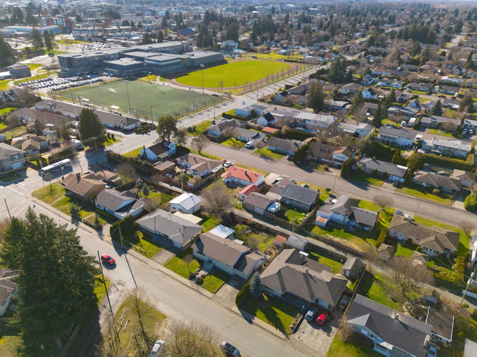 9727 Hazel Street, Chilliwack Proper East, Chilliwack, British Columbia  V2P 5P1 - Photo 38 - R3093097