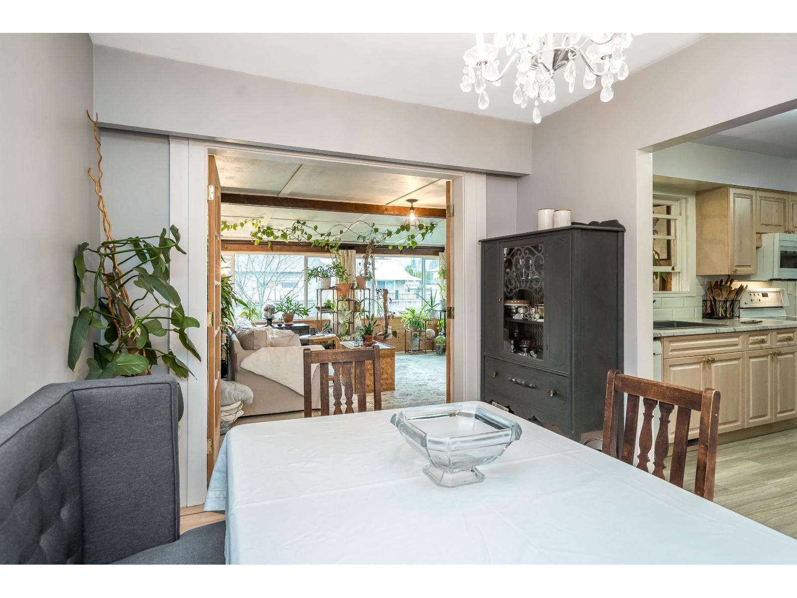 9727 Hazel Street, Chilliwack Proper East, Chilliwack, British Columbia  V2P 5P1 - Photo 10 - R3093097