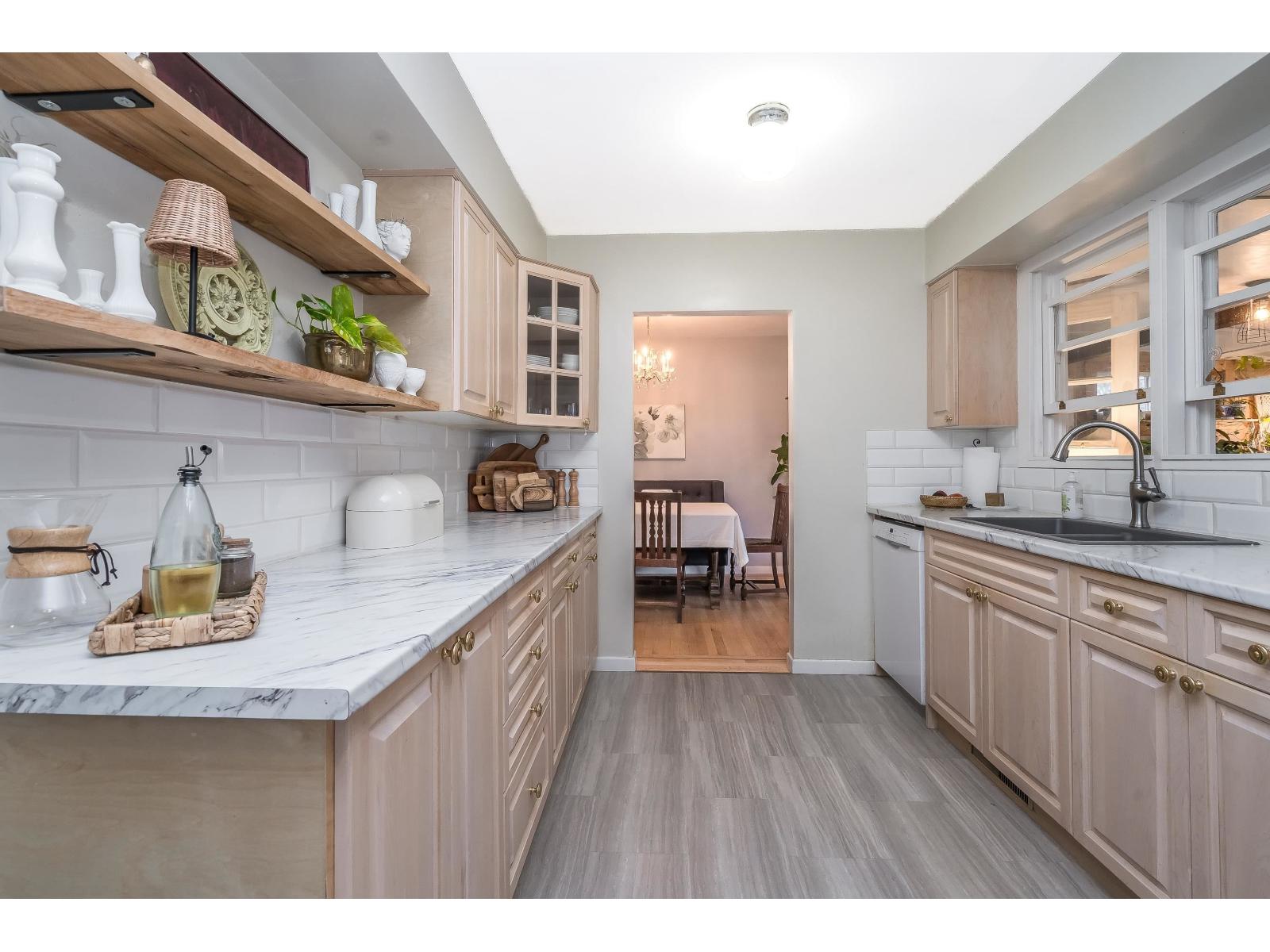 9727 Hazel Street, Chilliwack Proper East, Chilliwack, British Columbia  V2P 5P1 - Photo 14 - R3093097