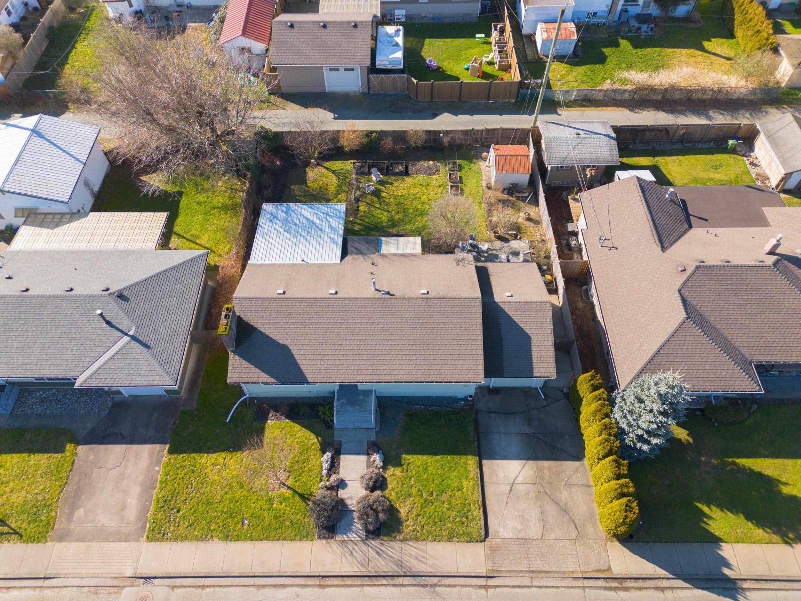 9727 Hazel Street, Chilliwack Proper East, Chilliwack, British Columbia  V2P 5P1 - Photo 11 - R3093097