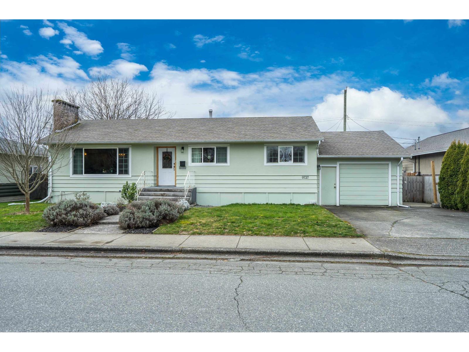 9727 Hazel Street, Chilliwack Proper East, Chilliwack, British Columbia  V2P 5P1 - Photo 12 - R3093097