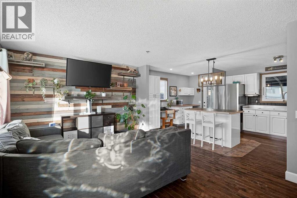 1028 Penrith Crescent Se, Calgary, Alberta  T2A 2H7 - Photo 9 - A2286757