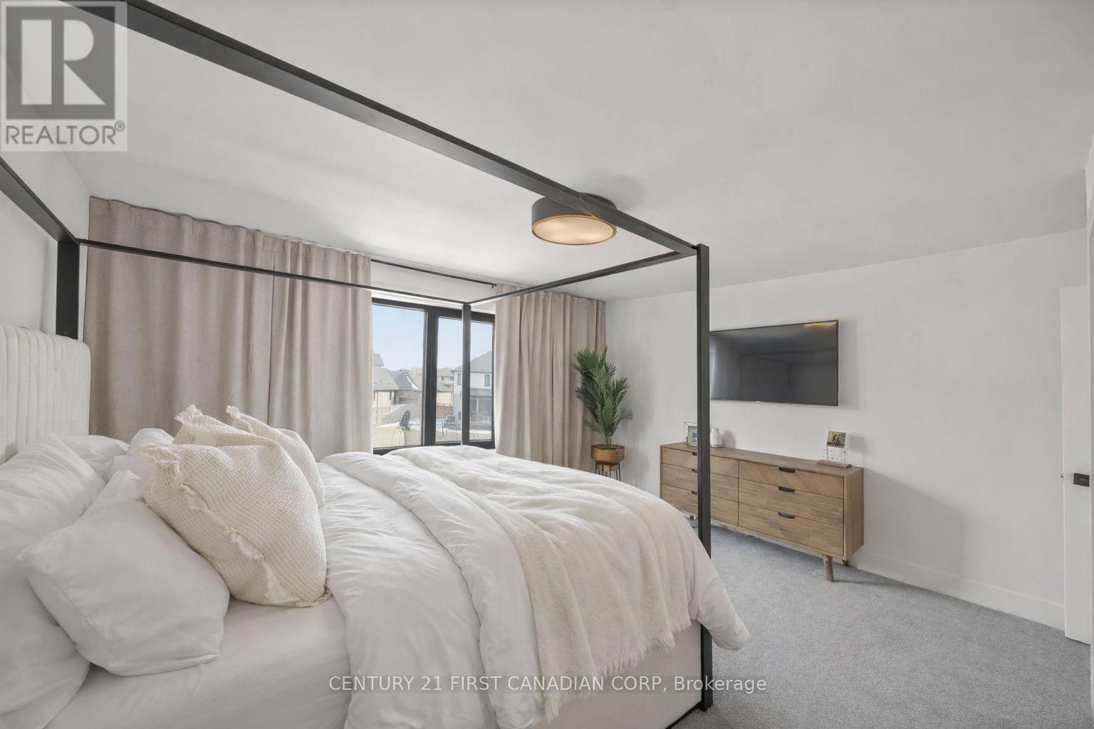 2258 Wickerson Road, London South, Ontario  N6K 0C3 - Photo 27 - X12847782