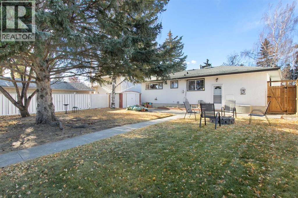 123 Glacier Drive Sw, Calgary, Alberta  T3E 5A3 - Photo 30 - A2288194