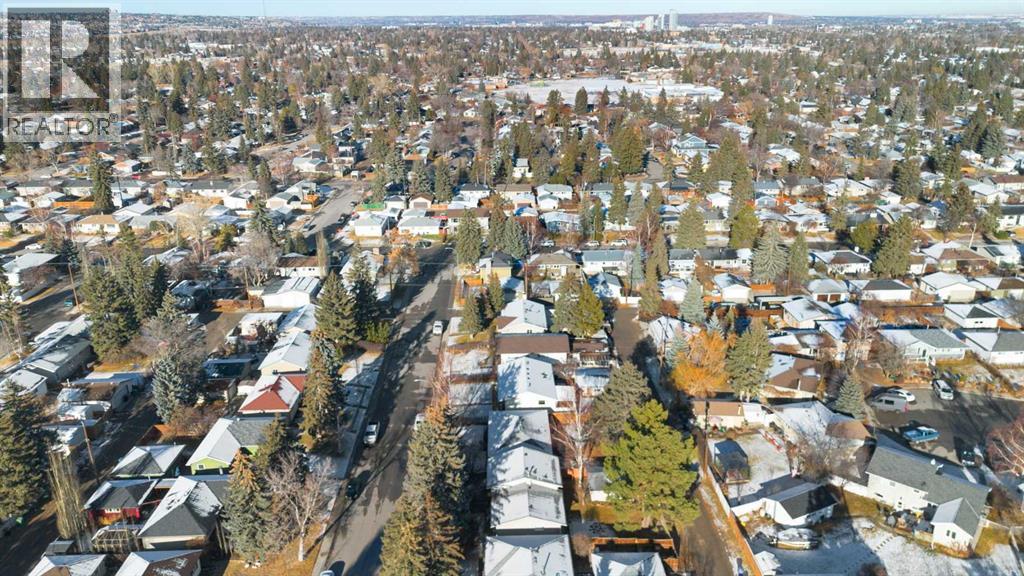 123 Glacier Drive Sw, Calgary, Alberta  T3E 5A3 - Photo 46 - A2288194