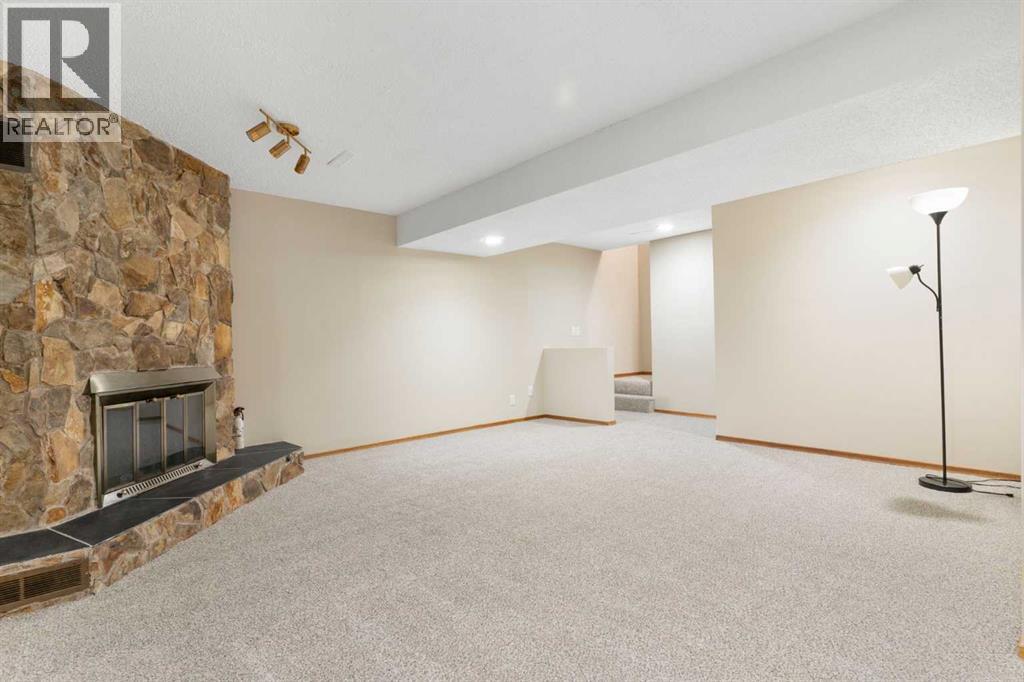 123 Glacier Drive Sw, Calgary, Alberta  T3E 5A3 - Photo 20 - A2288194