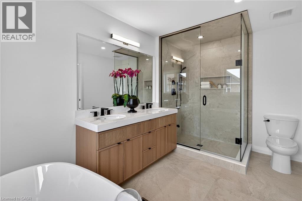 12 Shady Oaks Trail, Hamilton, Ontario  L9B 0E9 - Photo 32 - 40809734