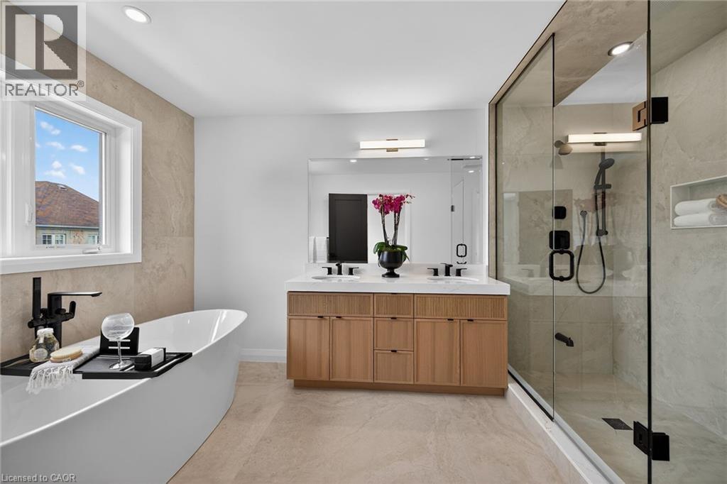 12 Shady Oaks Trail, Hamilton, Ontario  L9B 0E9 - Photo 30 - 40809734