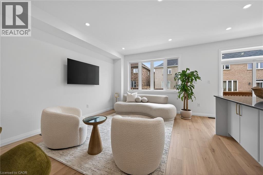 12 Shady Oaks Trail, Hamilton, Ontario  L9B 0E9 - Photo 21 - 40809734