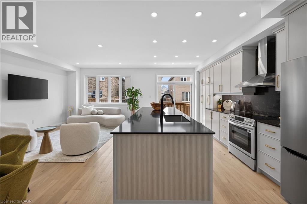 12 Shady Oaks Trail, Hamilton, Ontario  L9B 0E9 - Photo 8 - 40809734