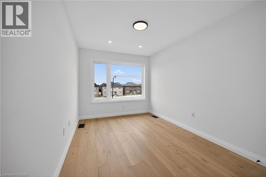 12 Shady Oaks Trail, Hamilton, Ontario  L9B 0E9 - Photo 35 - 40809734