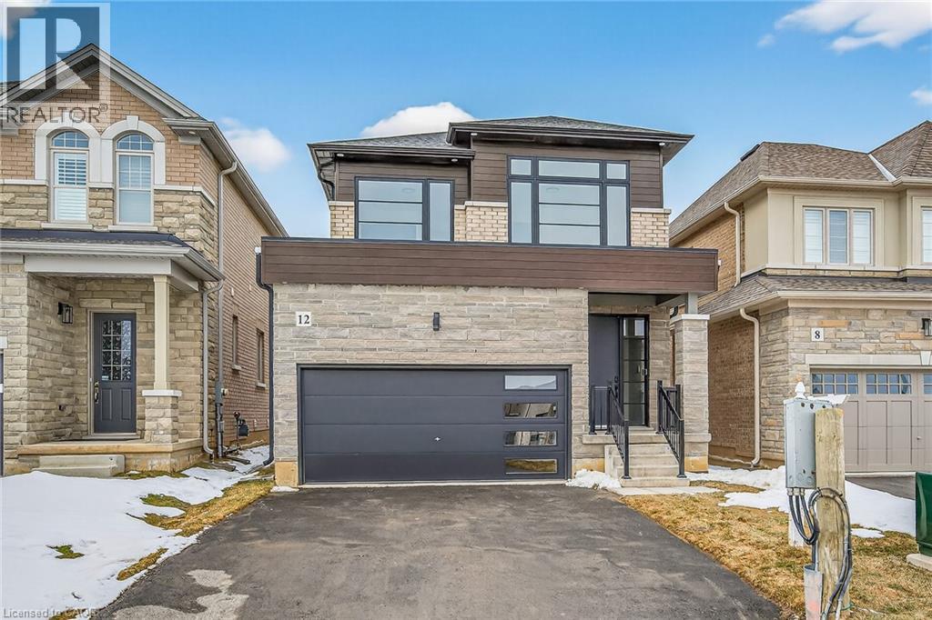 12 SHADY OAKS Trail, Hamilton, Ontario
