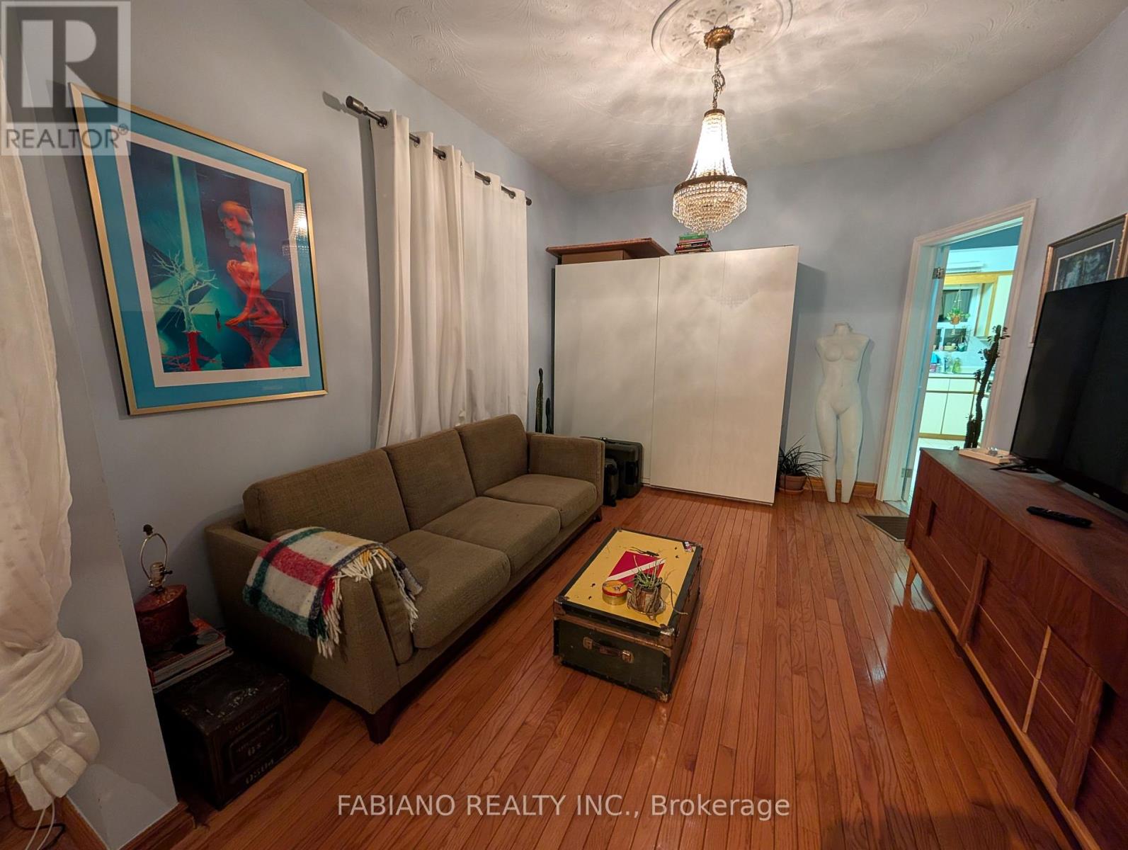 Main - 1038 Dovercourt Road, Toronto, Ontario  M6H 2X8 - Photo 4 - W12836802