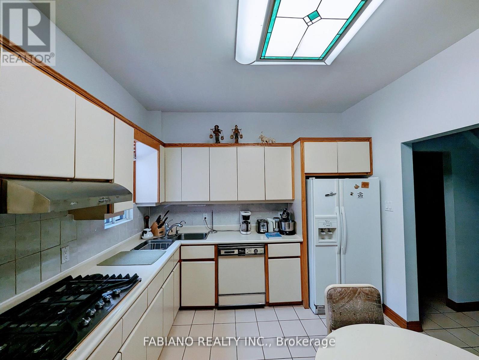 Main - 1038 Dovercourt Road, Toronto, Ontario  M6H 2X8 - Photo 17 - W12836802