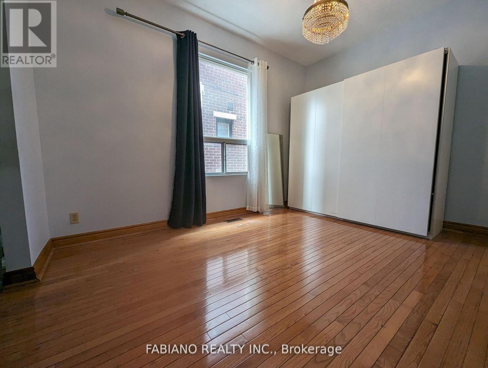 Main - 1038 Dovercourt Road, Toronto, Ontario  M6H 2X8 - Photo 7 - W12836802