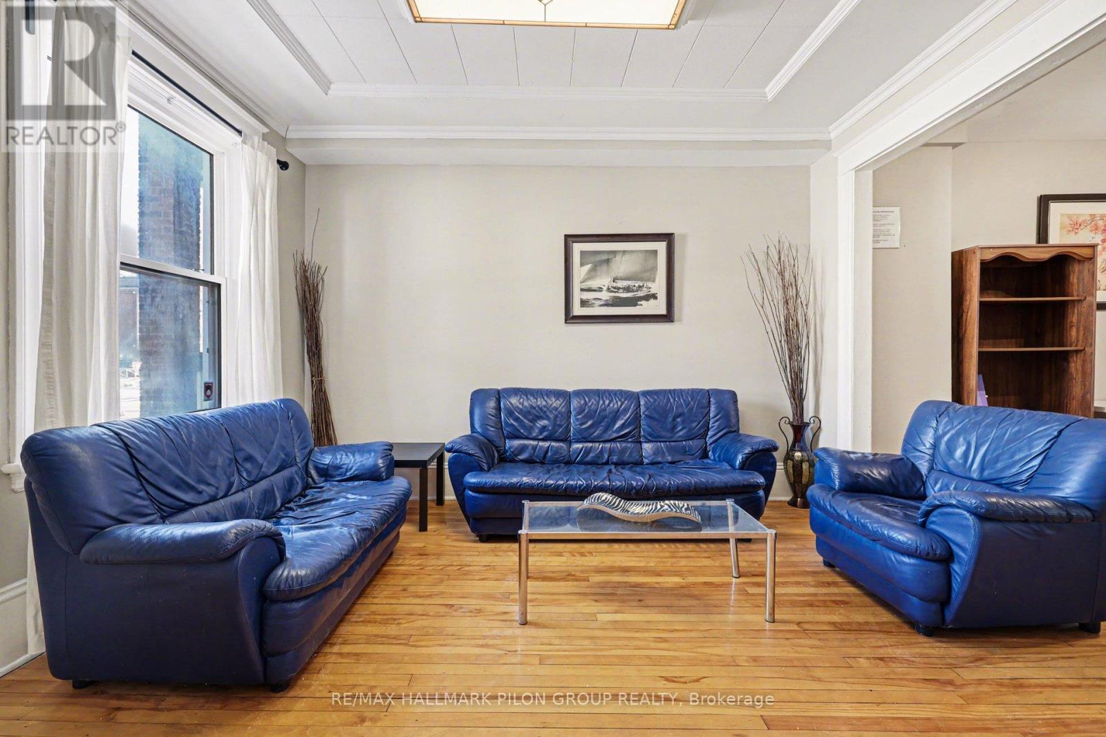 132 Beausoleil Drive, Ottawa, Ontario  K1N 7V6 - Photo 3 - X12847838