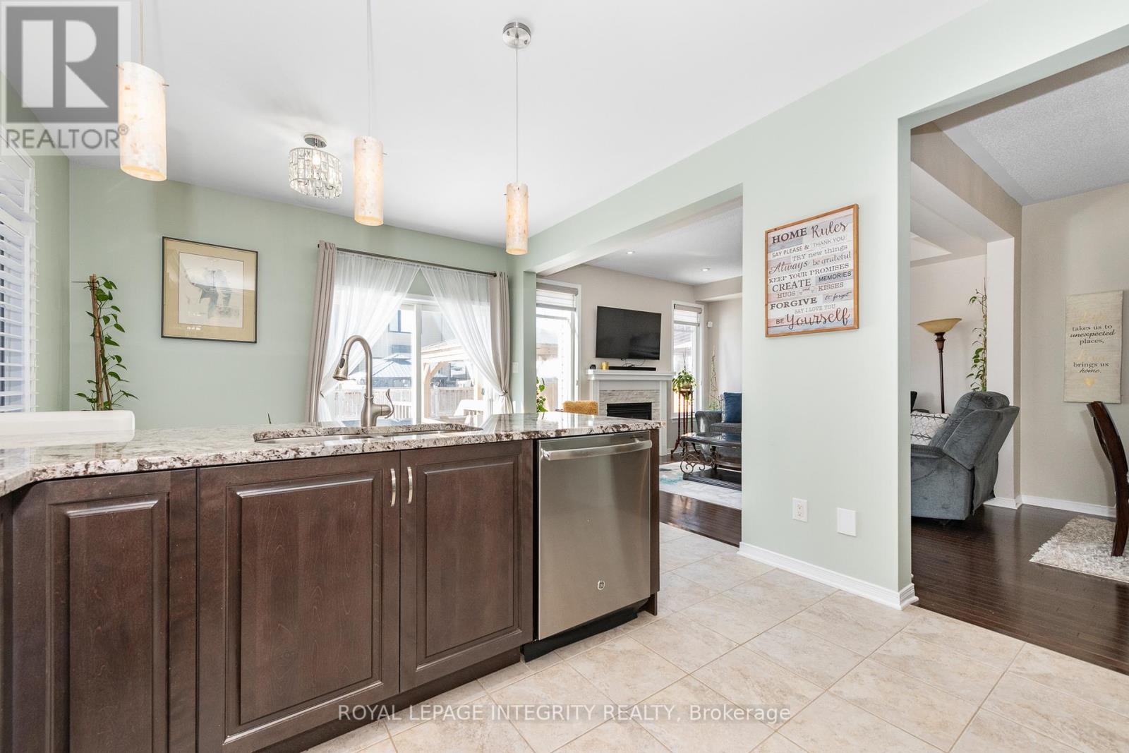 528 Rouncey Road, Ottawa, Ontario  K2V 0E2 - Photo 11 - X12847990