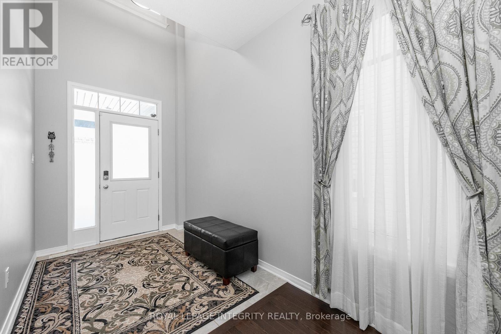 528 Rouncey Road, Ottawa, Ontario  K2V 0E2 - Photo 4 - X12847990