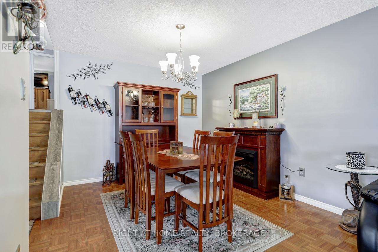 7327 Joliette Crescent, Mississauga, Ontario  L5N 1Z2 - Photo 11 - W12847928