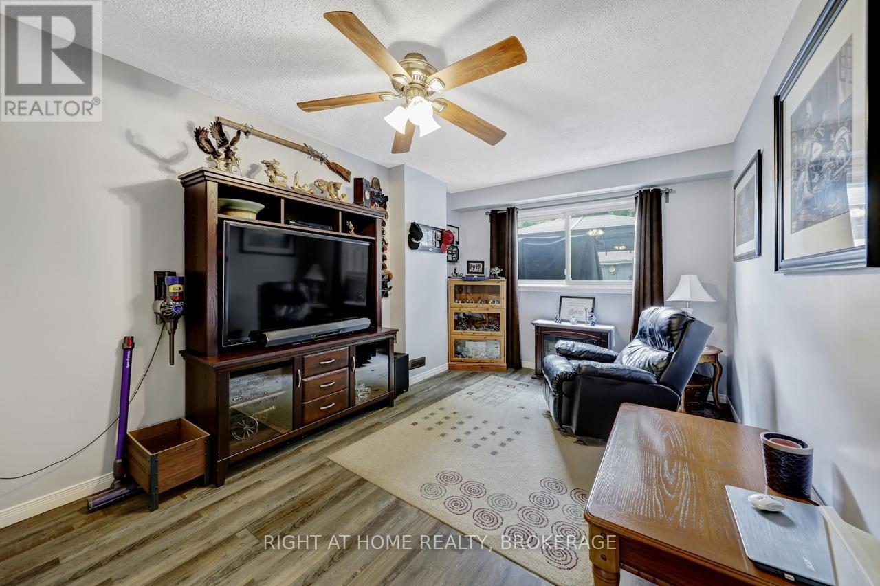 7327 Joliette Crescent, Mississauga, Ontario  L5N 1Z2 - Photo 20 - W12847928