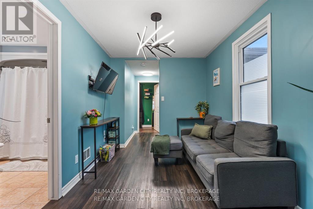 291 Alberta Street, Welland, Ontario  L3B 2W1 - Photo 10 - X12847842