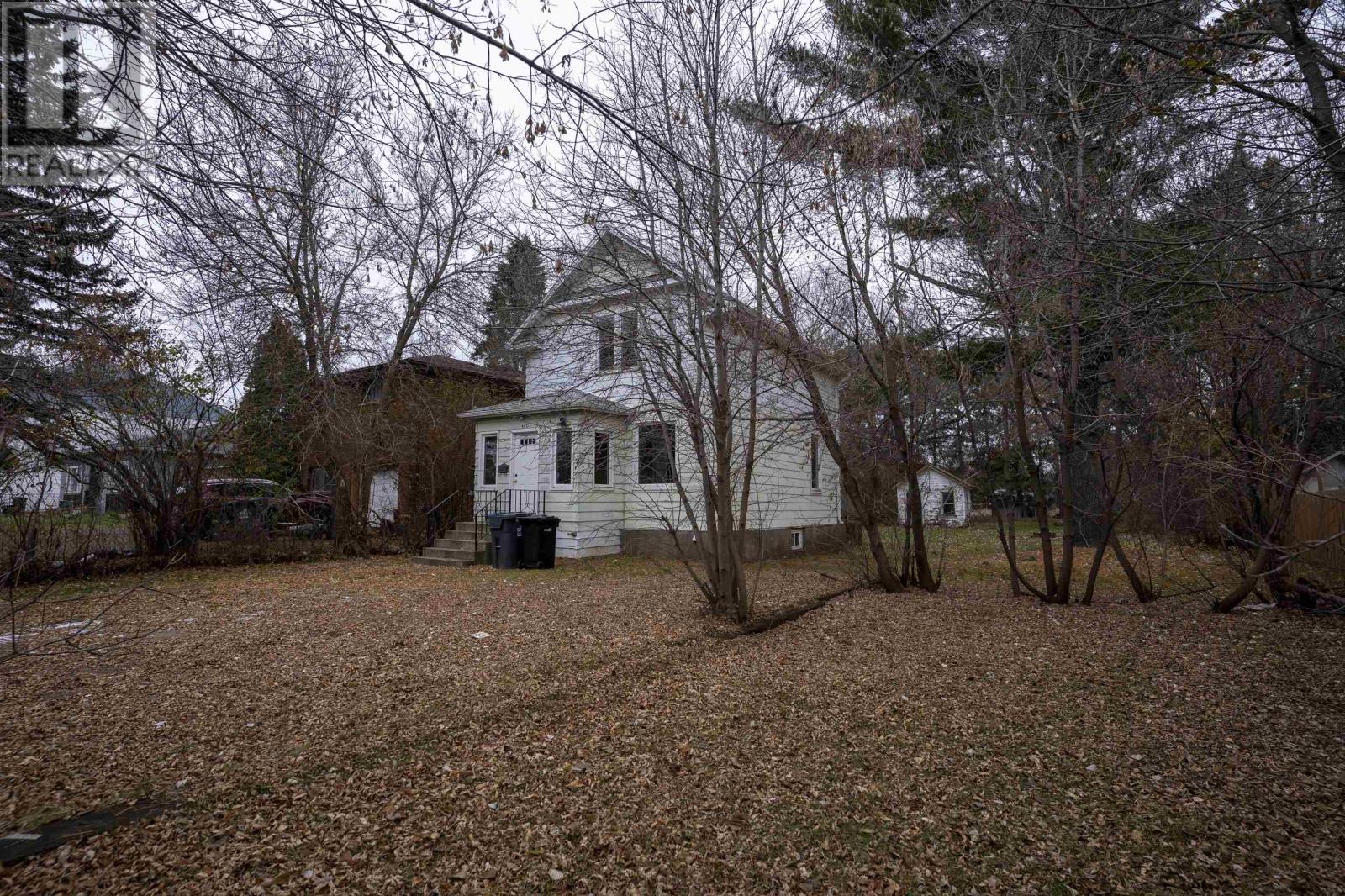447 Vickers St N, Thunder Bay, Ontario  P7C 4B4 - Photo 2 - TB2600365