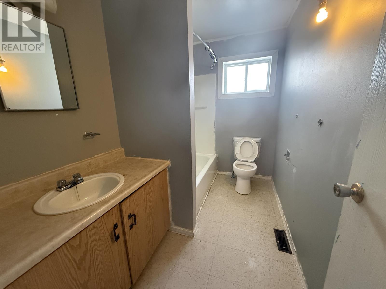 14 Superior Ave, Ignace, Ontario  P0T 1T0 - Photo 6 - TB2600367