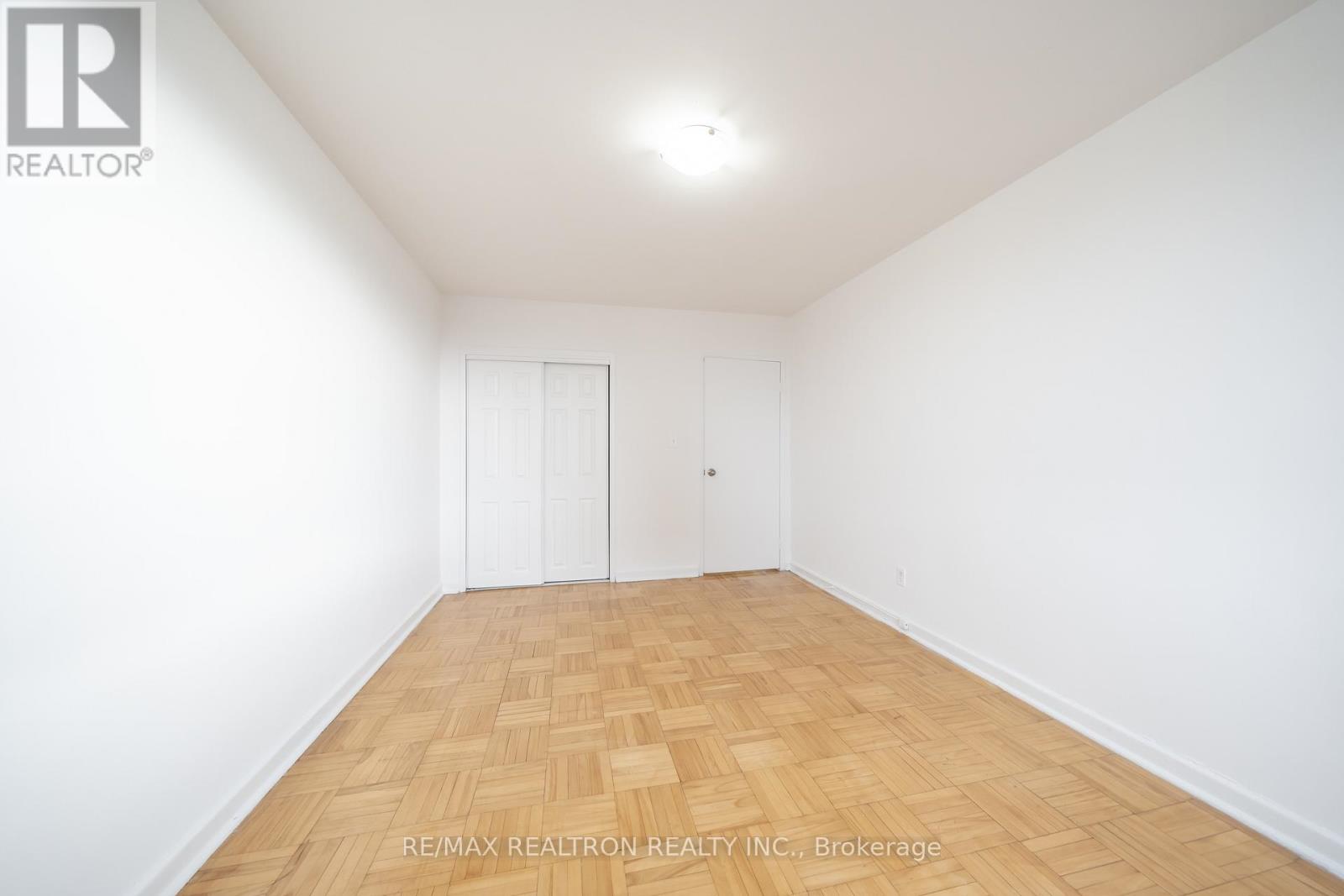 604 - 165 Cosburn Avenue, Toronto, Ontario  M4J 2L3 - Photo 4 - E12825194