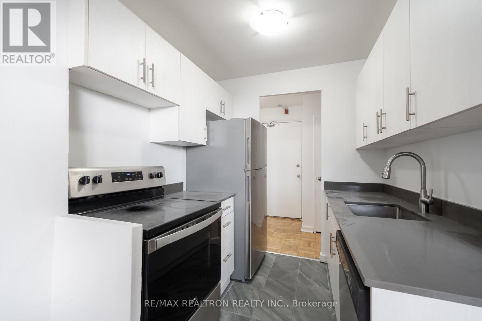 604 - 165 Cosburn Avenue, Toronto, Ontario  M4J 2L3 - Photo 8 - E12825194