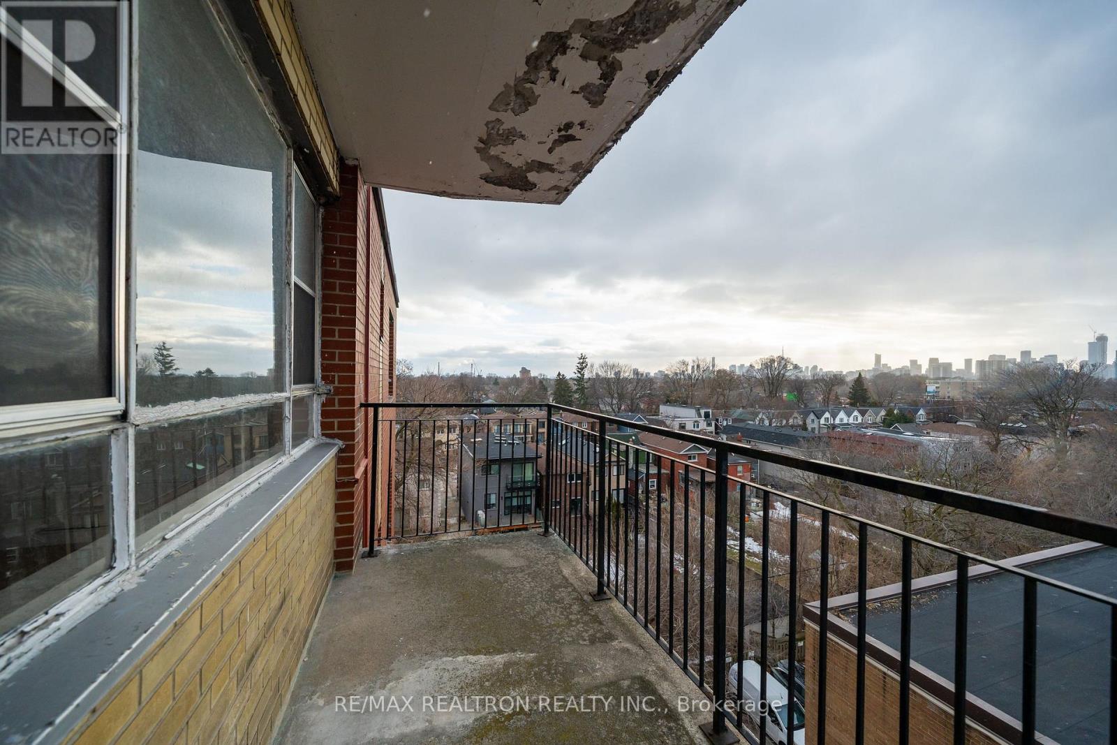604 - 165 Cosburn Avenue, Toronto, Ontario  M4J 2L3 - Photo 12 - E12825194