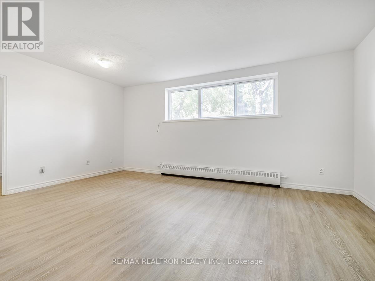 102 - 165 Colborne Avenue, Richmond Hill, Ontario  L4C 2K2 - Photo 2 - N12719122