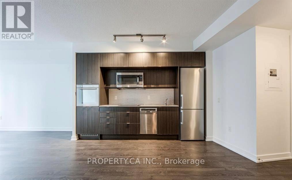 2109 - 10 York Street, Toronto, Ontario  M5J 0E1 - Photo 4 - C12805384