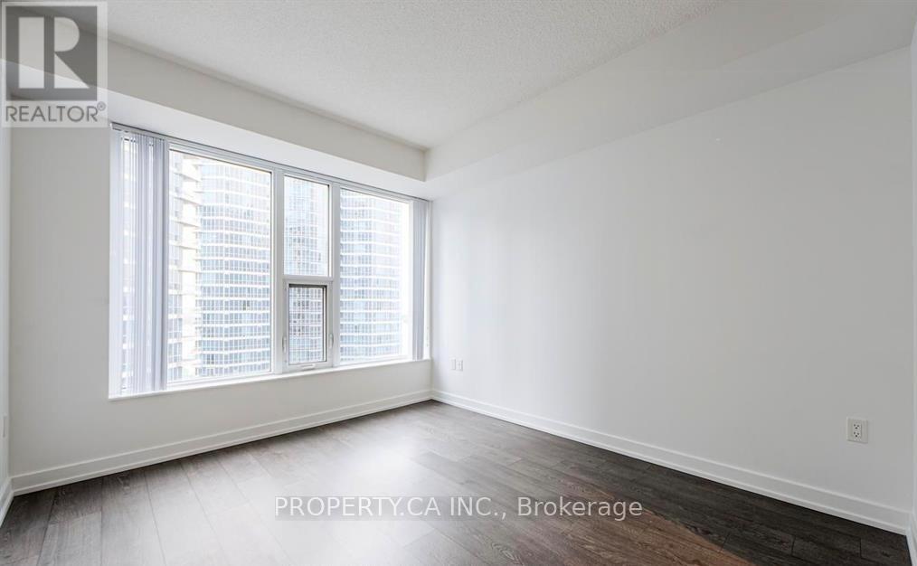 2109 - 10 York Street, Toronto, Ontario  M5J 0E1 - Photo 7 - C12805384