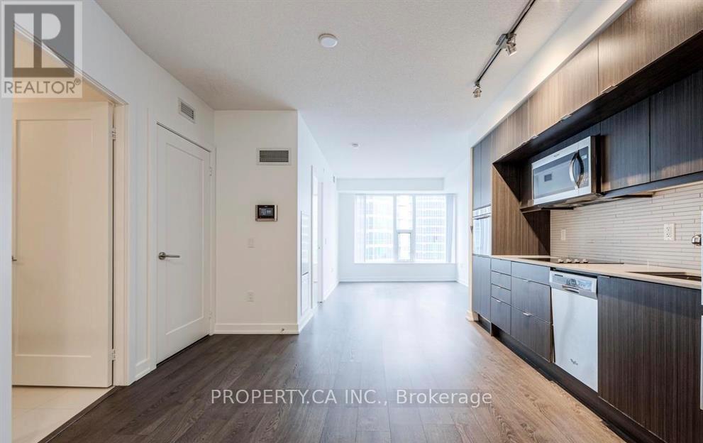 2109 - 10 York Street, Toronto, Ontario  M5J 0E1 - Photo 6 - C12805384