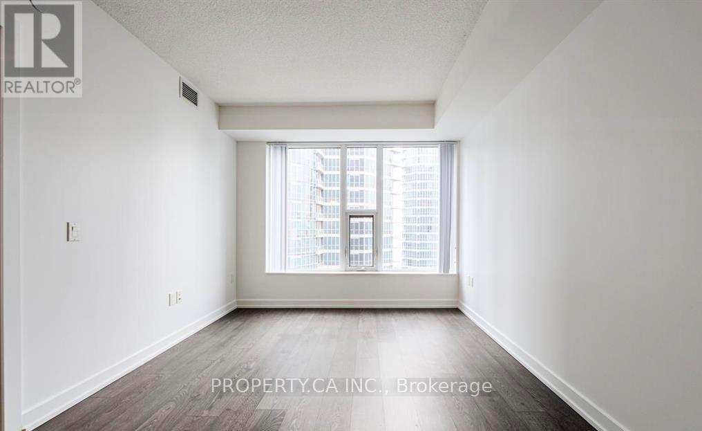 2109 - 10 York Street, Toronto, Ontario  M5J 0E1 - Photo 8 - C12805384